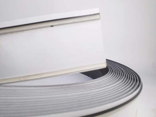 30m de aluminio con tapa recortada sin recortes de canal para cartelería