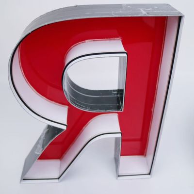 Formas de letras de plástico geométricas de brillo ajustable para uso interior o exterior