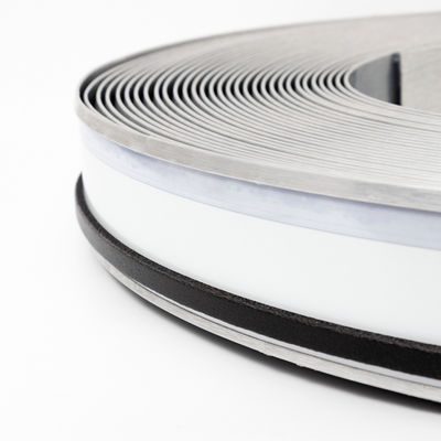 Capa de recorte de canales de aluminio para señales