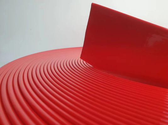 Capuchón de goma de aluminio rojo con superficie cepillada para aplicaciones de señalización
