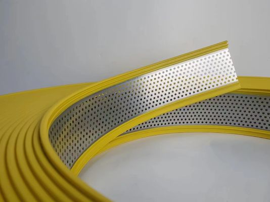 Círculo de canal de aluminio amarillo perfil de flexión flexible con agujero para aplicaciones de bordes elegantes